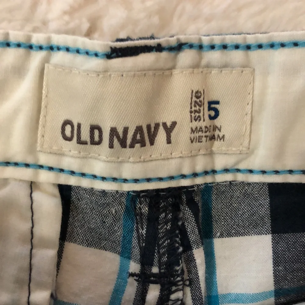 Old Navy adjustable waist youth shorts, NWT, size 5.